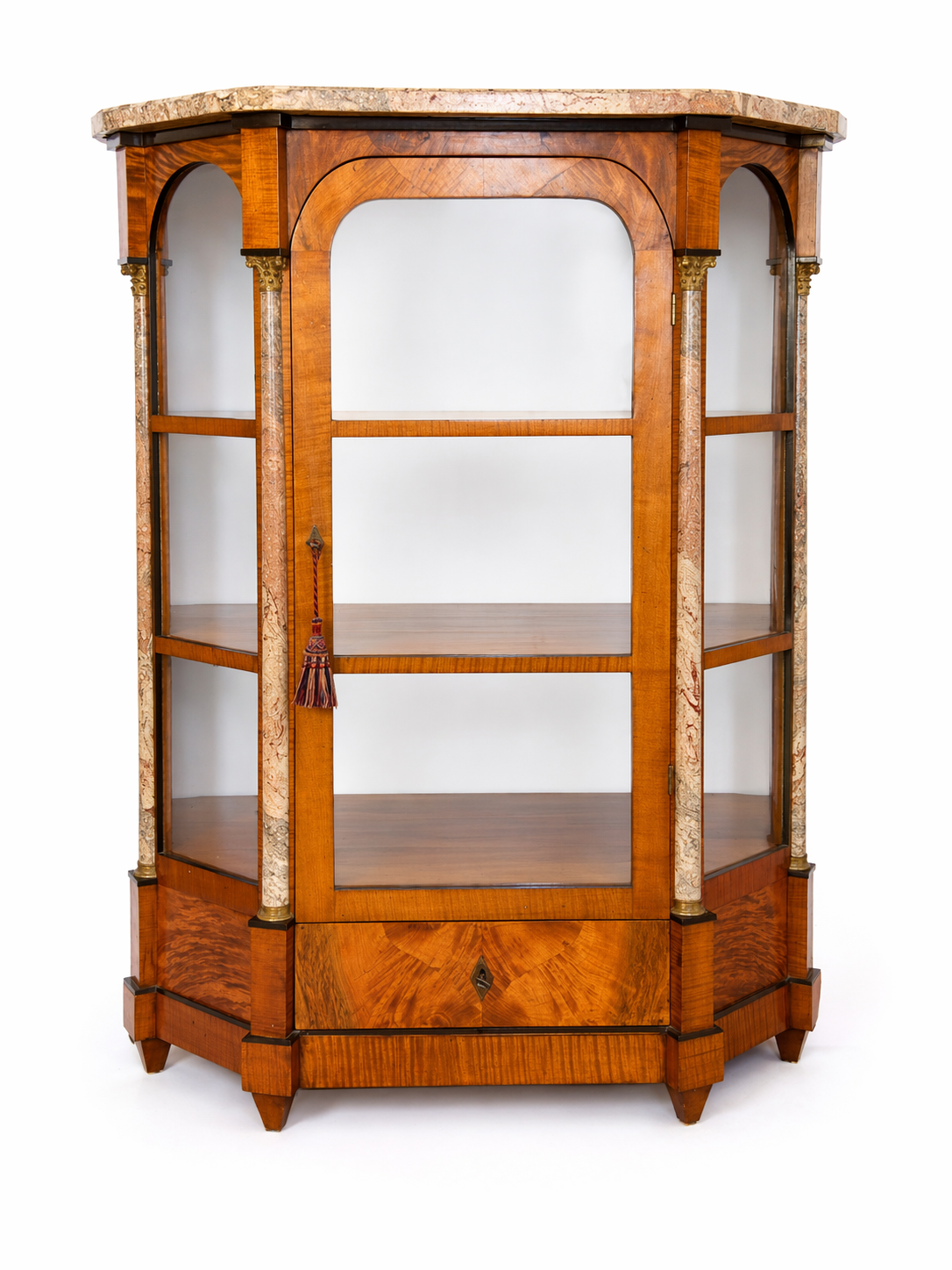 Vitrine, um 1810